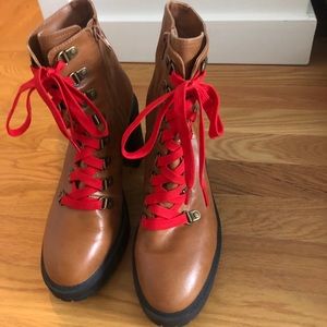 Steve Madden lace up winter booties